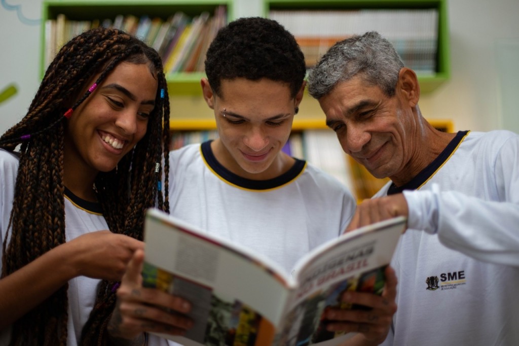 Volta Redonda fortalece combate ao analfabetismo com adesão ao Cadastro da Educação de Jovens e Adultos