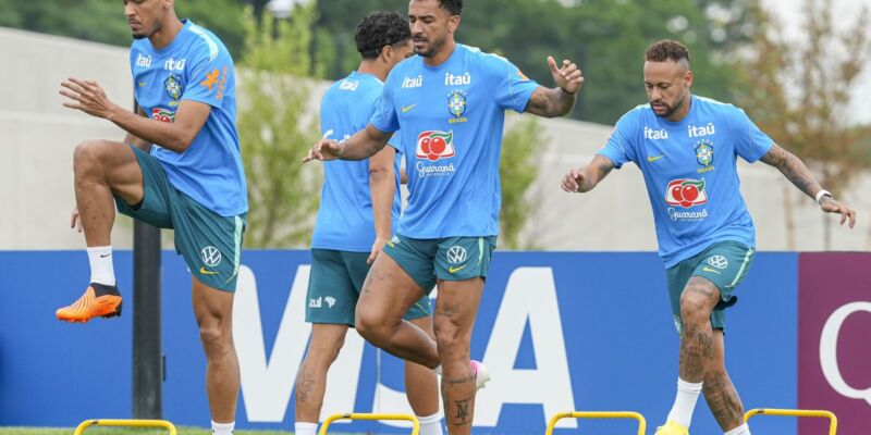 Brasil faz penúltimo treino e viaja para o Texas onde enfrenta Japão