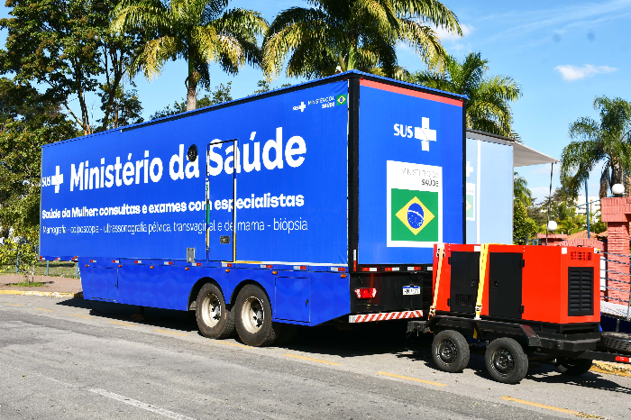RESENDE RECEBE CARRETA COM ATENDIMENTO ESPECIALIZADO NA SAÚDE DA MULHER   