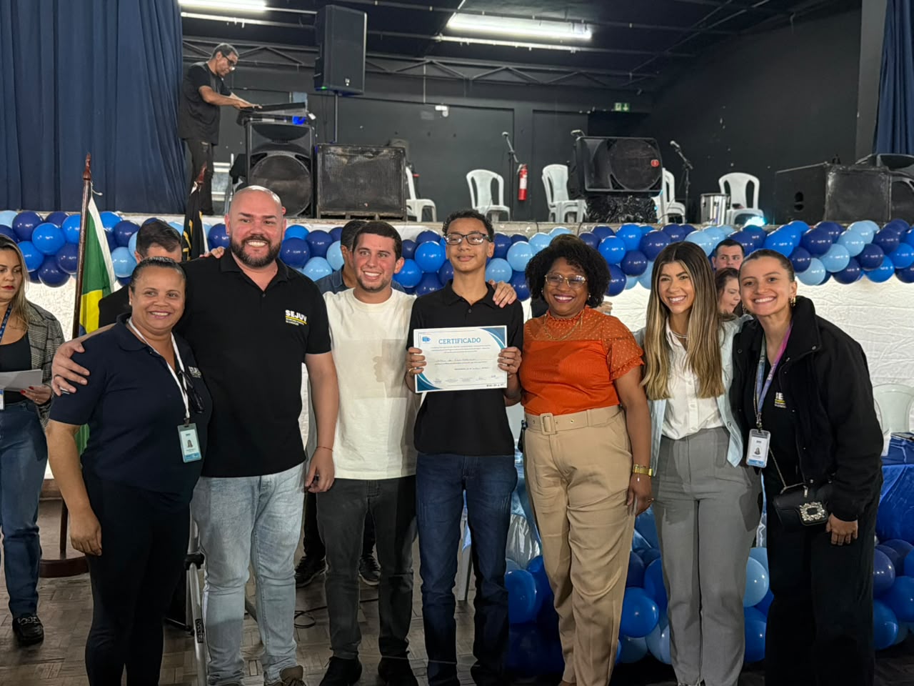 Prefeitura de Volta Redonda certifica cerca de 600 alunos na primeira formatura das oficinas de Inclusão Digital de 2026