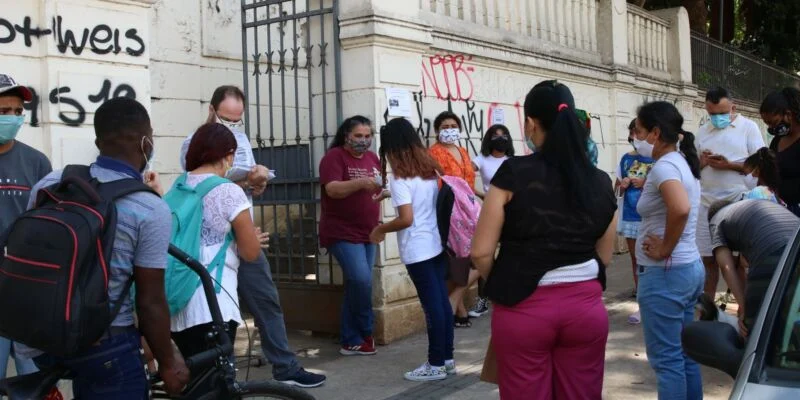 Entenda o papel das escolas no combate à violência contra meninas