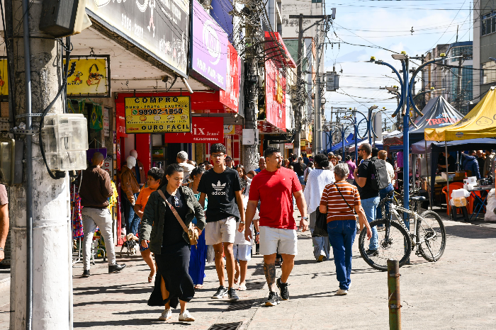 RESENDE PROMOVE SÁBADO DE COMPRAS COM SERVIÇOS GRATUITOS E PROGRAMAÇÃO ESPECIAL PARA DIA DOS PAIS