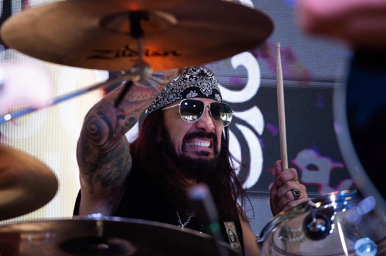 Batera Super Star reúne cerca de 100 bateristas em apresentação coletiva no domingo (16) em Volta Redonda