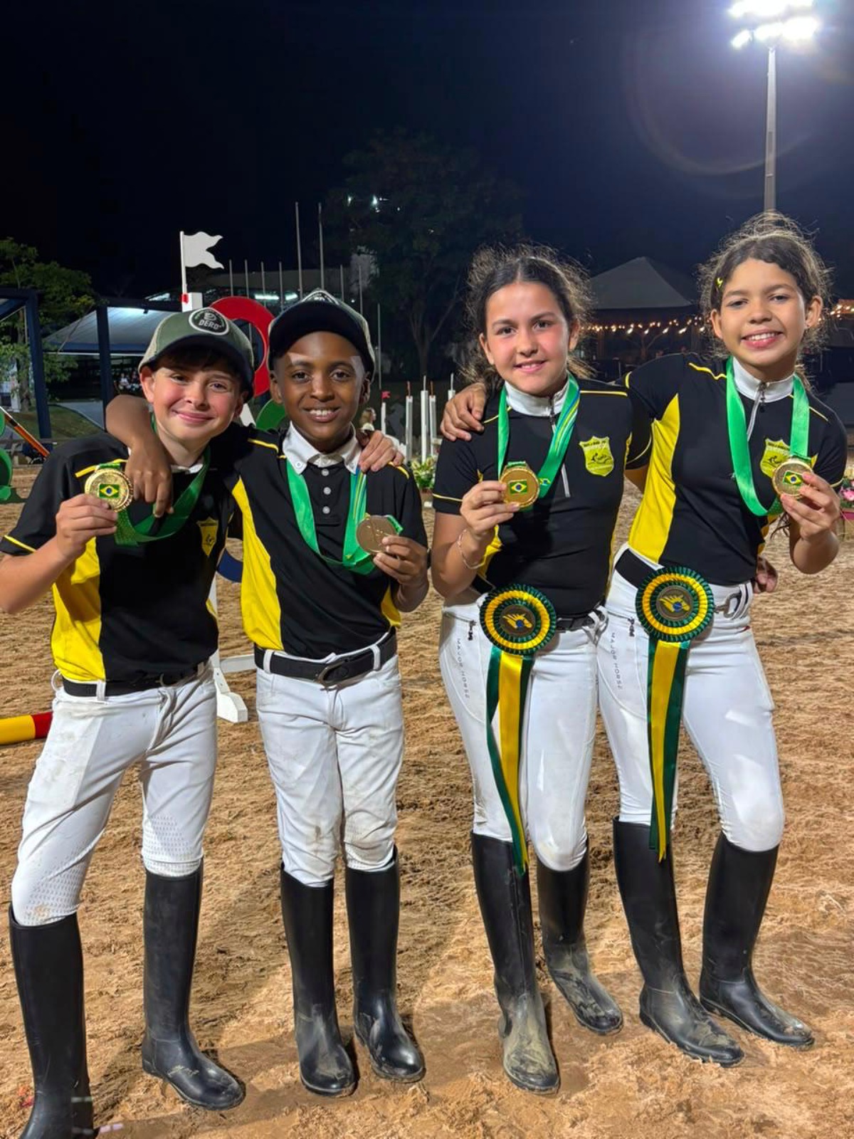 Escola Municipal de Hipismo de Volta Redonda conquista nove medalhas no Campeonato Brasileiro de Iniciantes