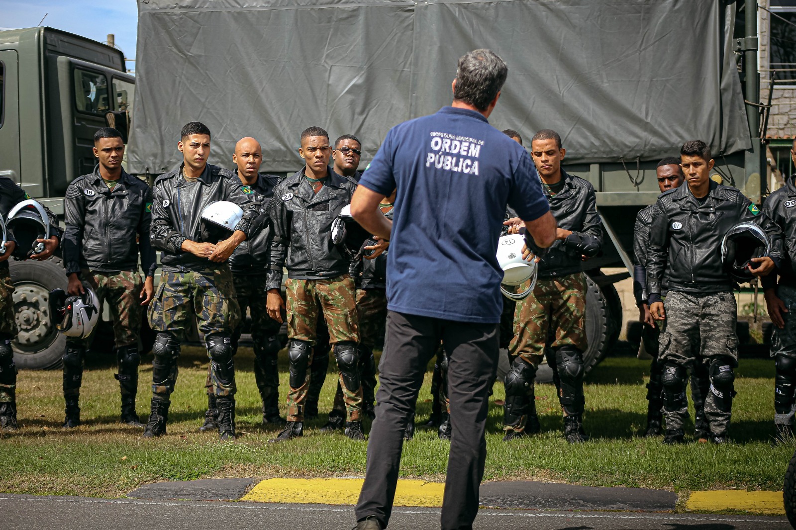 Ordem Pública de Volta Redonda capacita militares do Exército em curso de batedor
