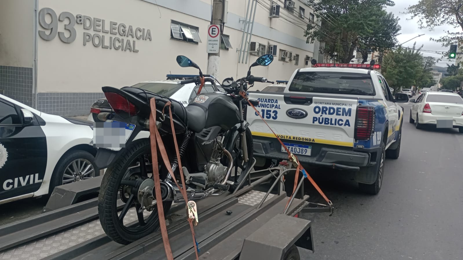Sistema de monitoramento por câmeras da Ordem Pública auxilia em rápida recuperação de moto furtada em Volta Redonda