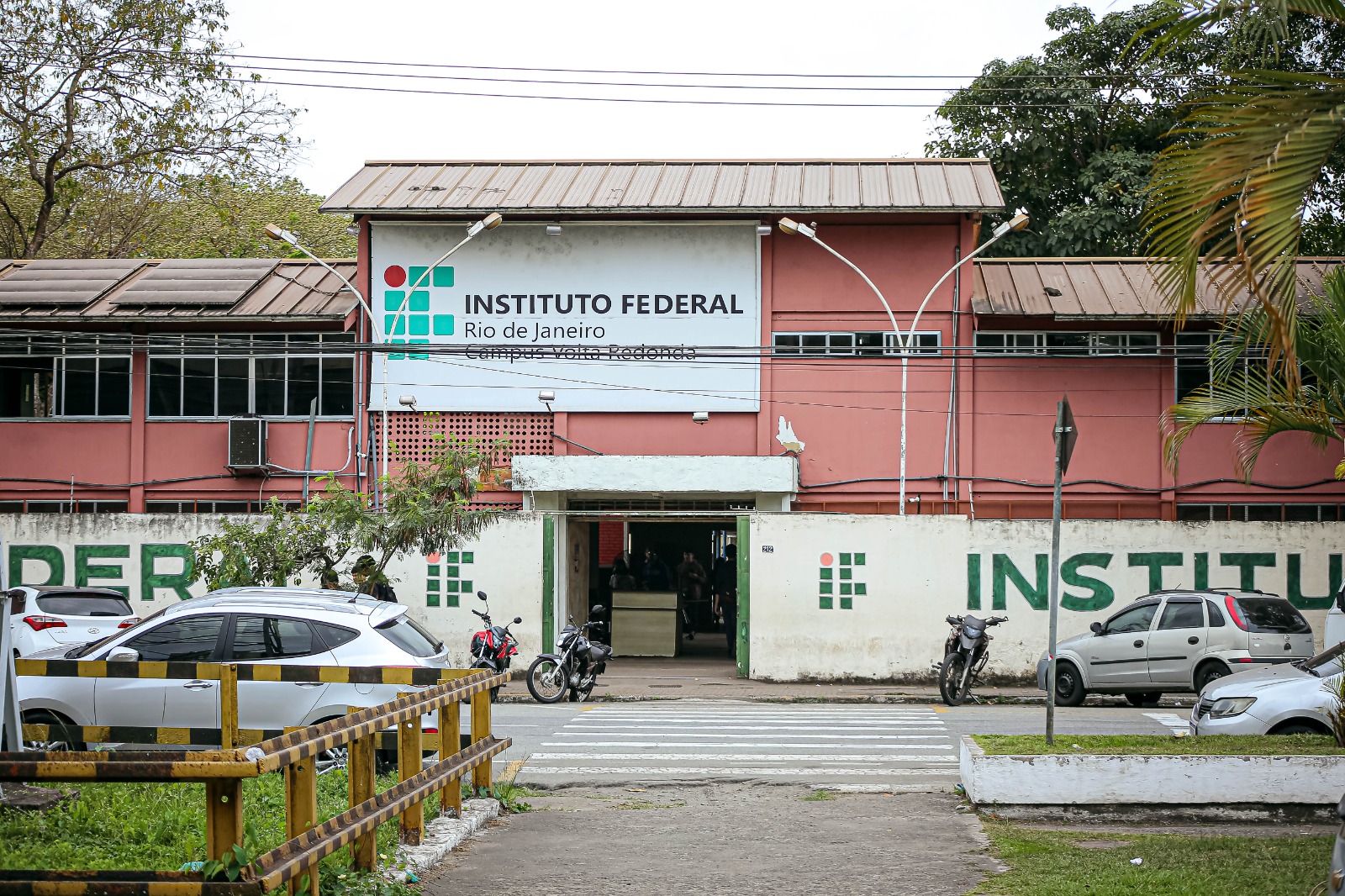 Volta Redonda: Campus Aterrado do IFRJ abre inscrições para pós-graduação gratuita em Ensino de Ciências Naturais e Matemática