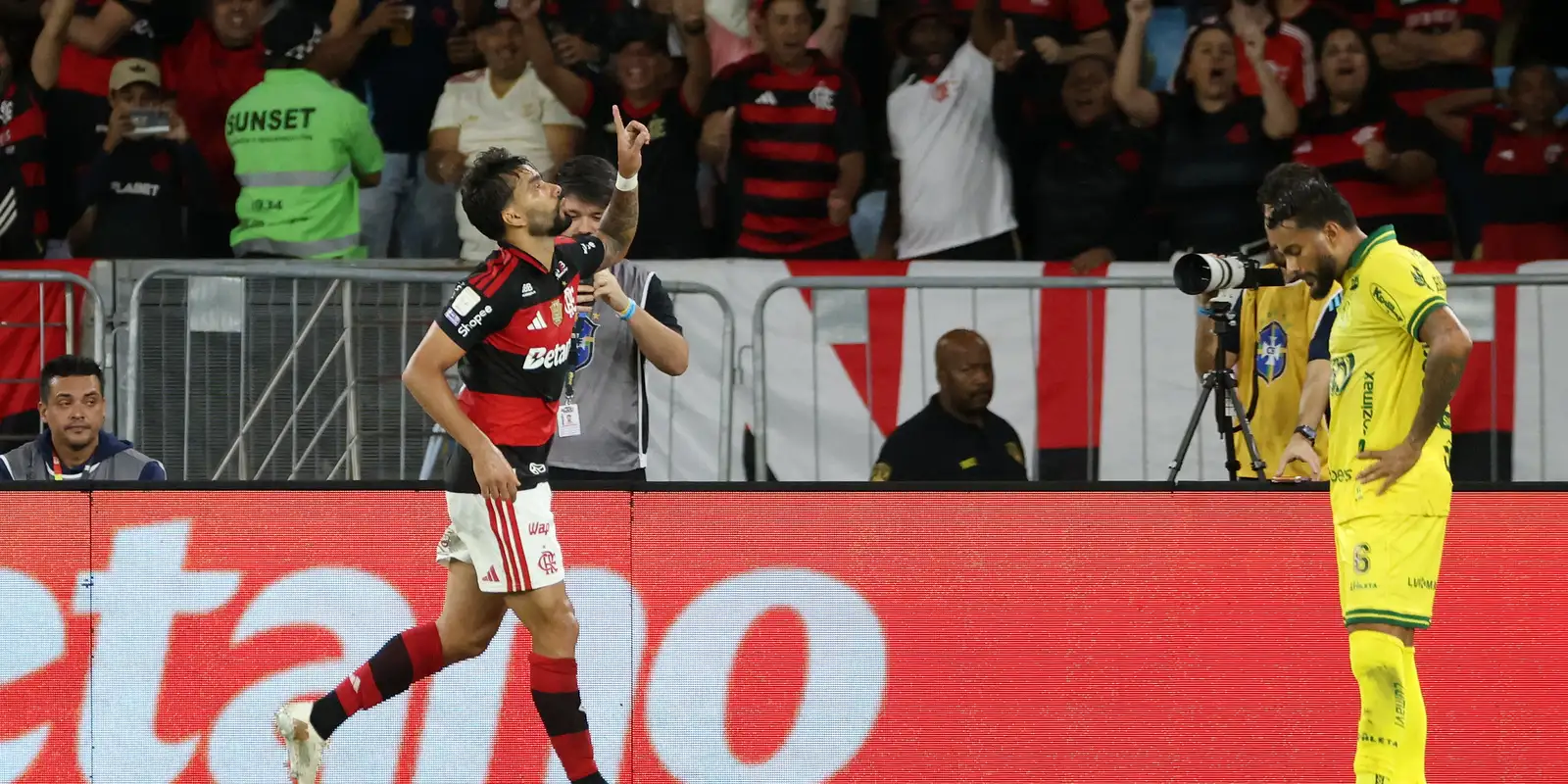 Rádio Nacional transmite Remo e Flamengo pelo Brasileirão hoje