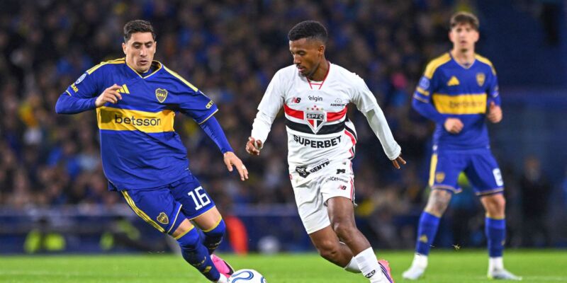 Ex-Palmeiras marca e São Paulo perde do Boca Juniors na Sul-Americana