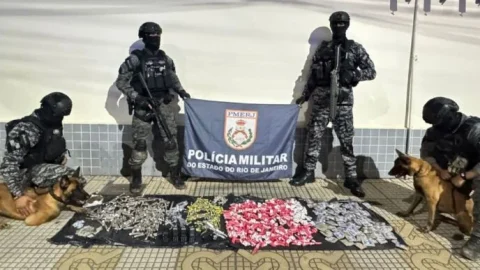 Companhia do BAC sediada em Volta Redonda faz primeira operação na cidade e apreende mais de 11 quilos de drogas
