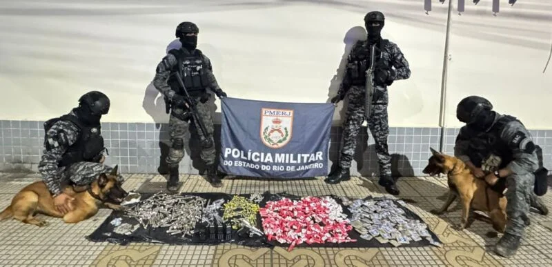 Companhia do BAC sediada em Volta Redonda faz primeira operação na cidade e apreende mais de 11 quilos de drogas