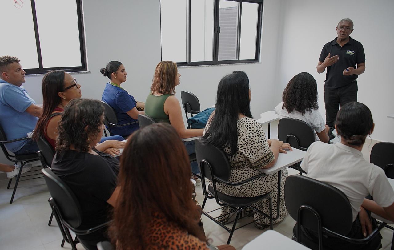 Secretaria da Pessoa com Deficiência de Volta Redonda realiza aula inaugural de cursos de Português, Matemática e Preparatório do Diploma Cidadão