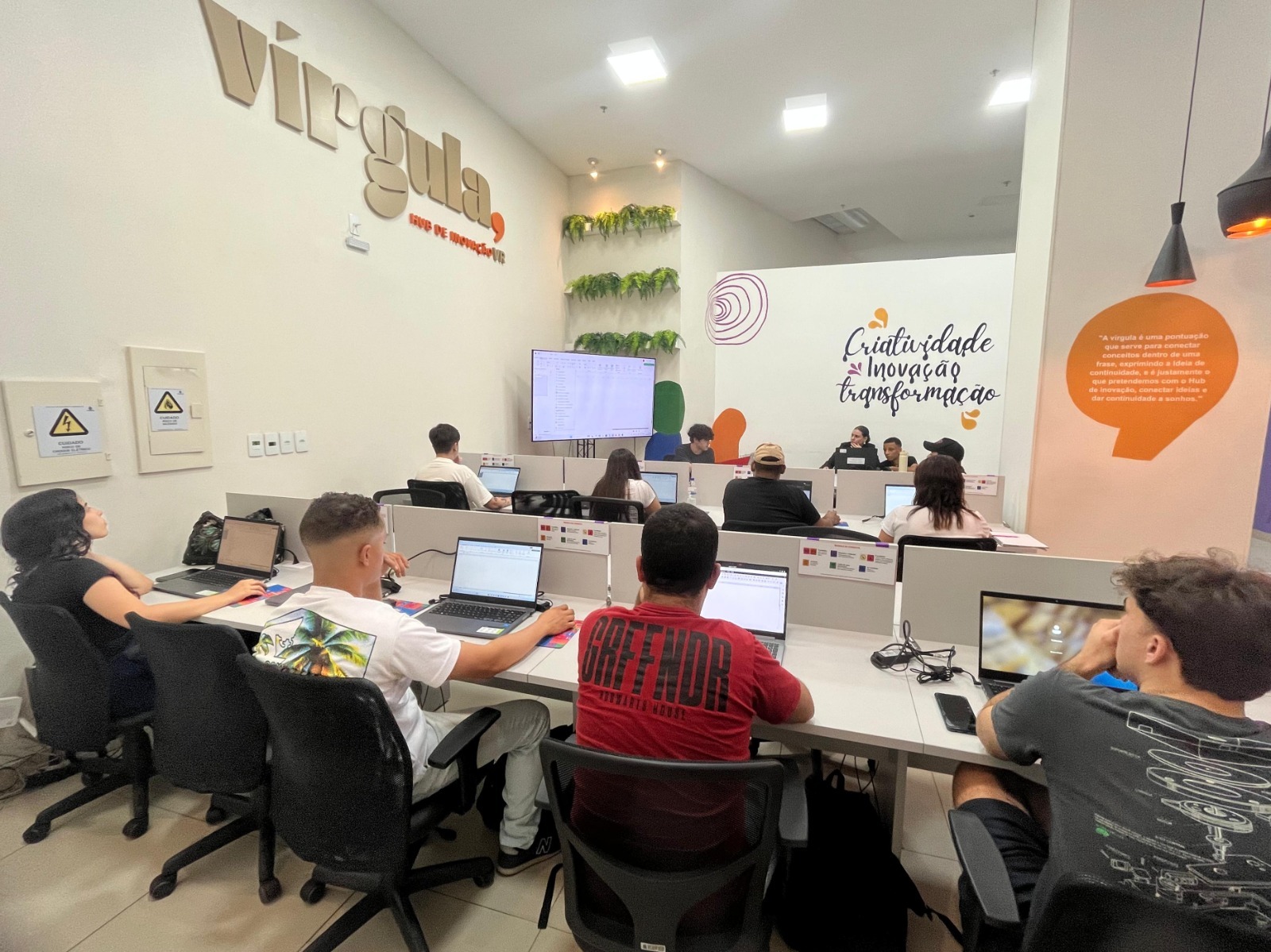 Volta Redonda amplia ações de capacitação profissional com novos cursos ofertados pela Secretaria de Desenvolvimento Econômico e Turismo