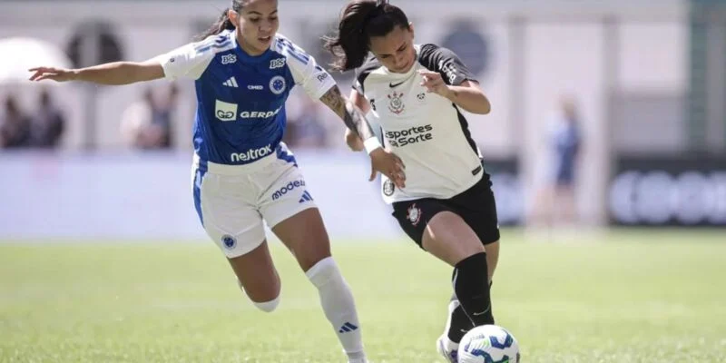Corinthians vence Cruzeiro e fica a um empate das semifinais