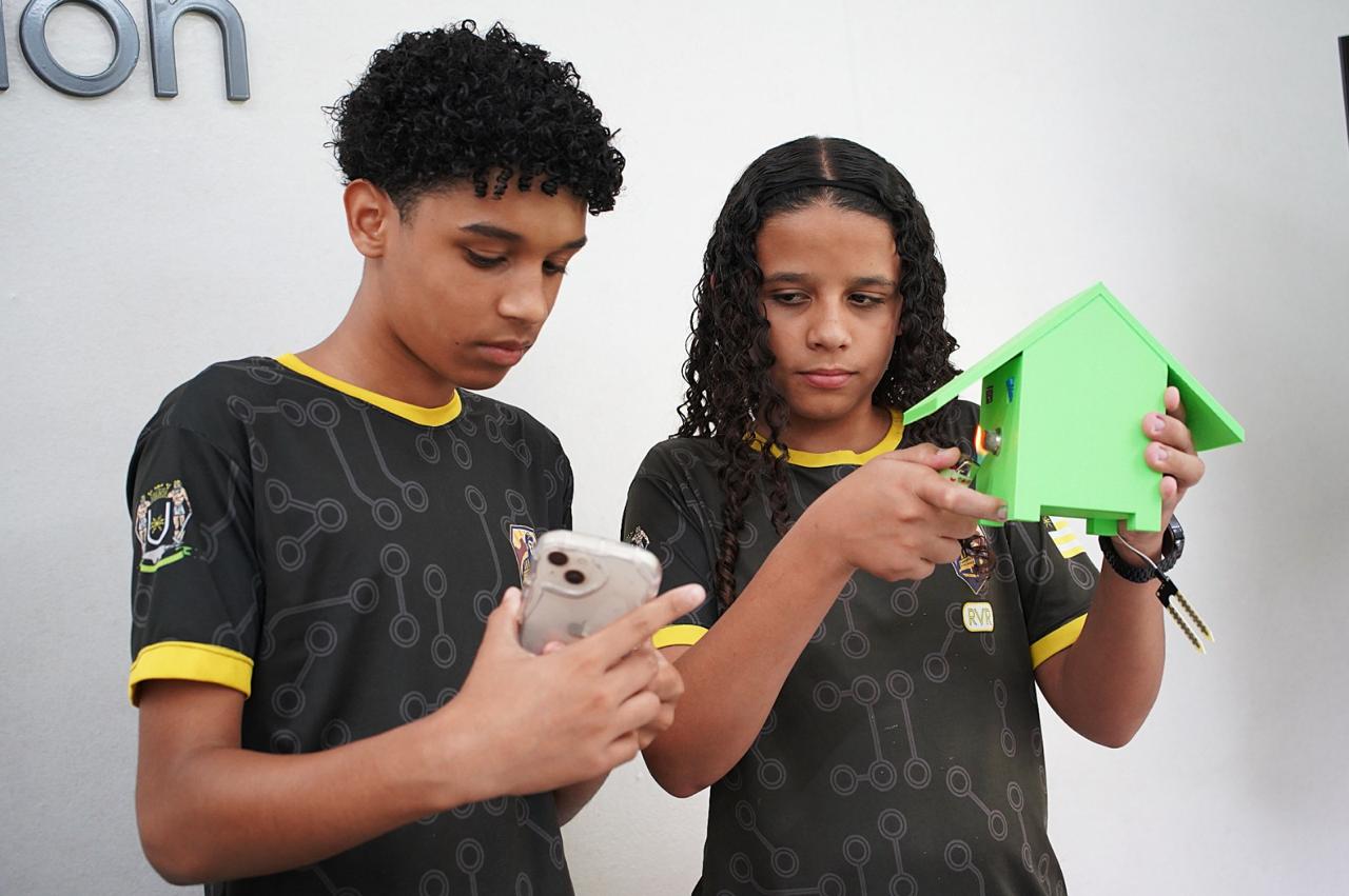 Secretaria de Educação de Volta Redonda utiliza inteligência artificial para inovar no ensino e otimizar a gestão escolar