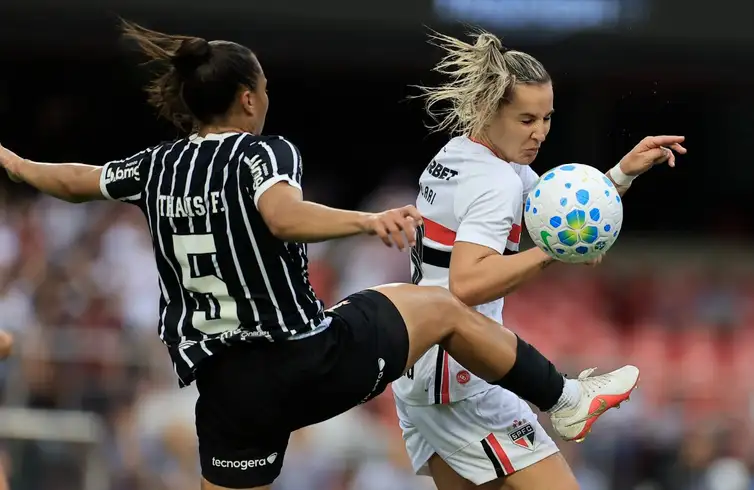 Paulo Pinto/Agência Brasil São Paulo (SP), 03/10/2026 - Estádio do Morumbi, jogo final do Campeonato Brasileiro de Futebol Feminino entre São Paulo FC e Corinthians.
Foto: Paulo Pinto/Agência Brasil