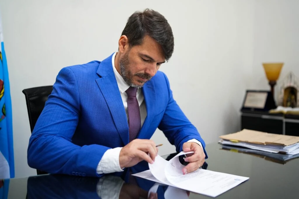 Babton Biondi compromete recursos do município para garantir futuro dos servidores de Rio Claro