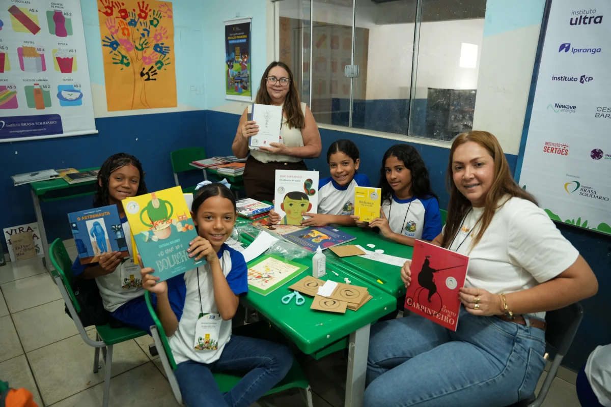 Brasil Solidário leva 11 oficinas de arte e cultura para quase 700 alunos em Guarulhos