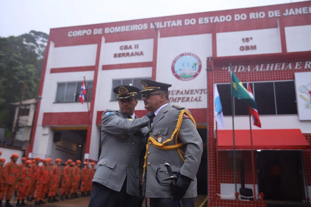 CBMERJ realiza passagem de comando da Região Serrana e oficializa novo secretário de Defesa Civil de Petrópolis