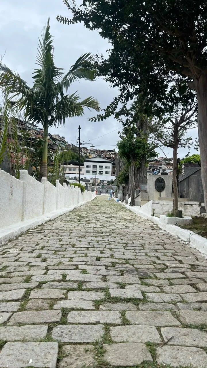 Cemitérios municipais de Nova Friburgo recebem cuidados especiais em preparação para o Dia de Finados