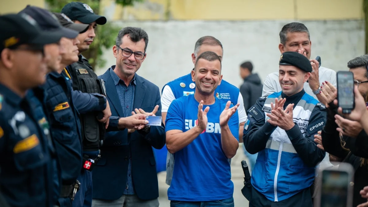 Furlani entrega novas viaturas à Guarda Municipal de Barra Mansa
