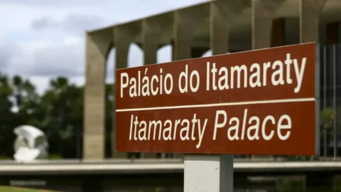 Itamaraty acusa Milei de tentar interferir na eleição brasileira