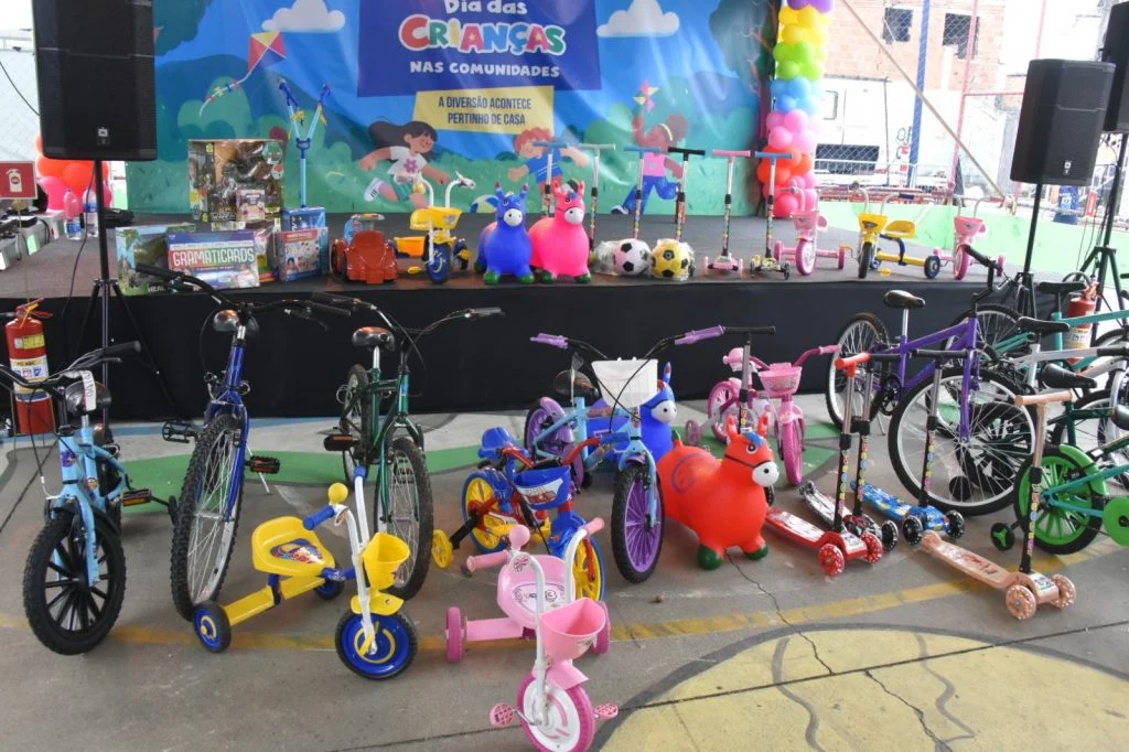 Maricá leva atividades recreativas às comunidades e encerra programação do Mês das Crianças