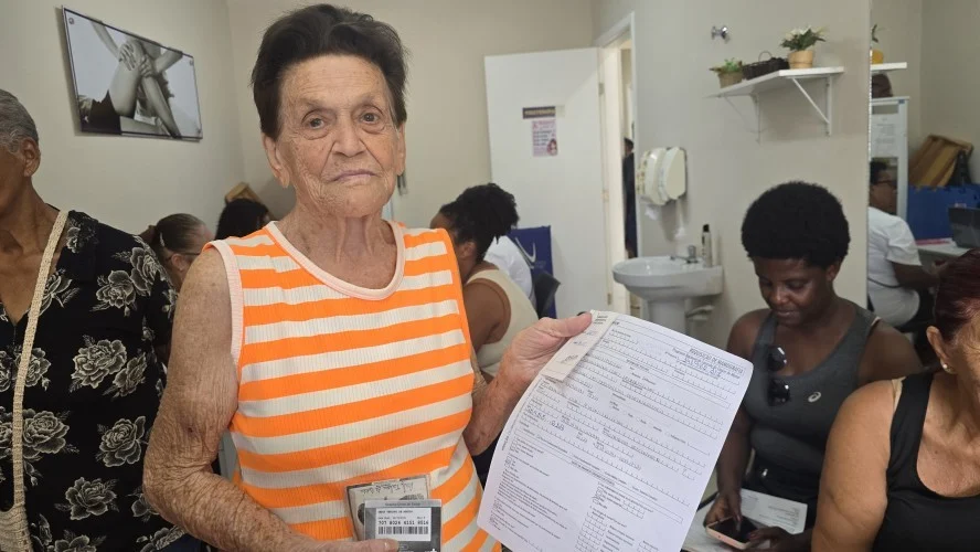 'Nunca fui numa mastologista e nunca fiz mamografia', conta moradora de 86 anos ao ser atendida na Caravana Rosa em Morro Grande