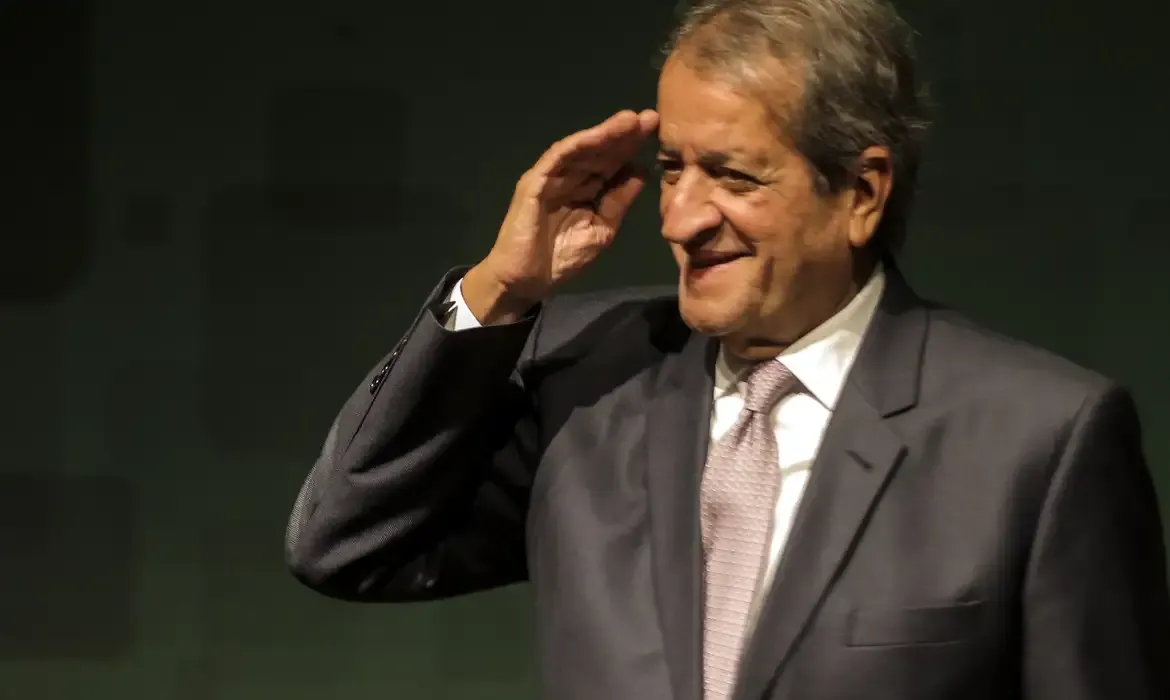 PL, partido de Flávio, reconhece vitória de Lula nas eleições