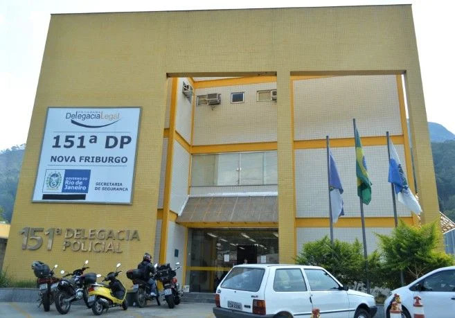 Polícia Civil prende em flagrante mulher por tráfico de drogas em Nova Friburgo