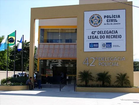 Polícia Civil prende falso delegado que aplicava golpes em postos de combustível no Recreio