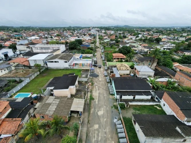 Prefeitura de Araruama inicia obras de drenagem e pavimentação no Mutirão, previstas em pacote anunciado em outubro