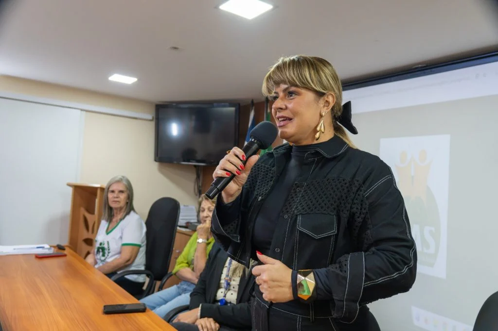 Prefeitura de Nilópolis empossa 68 conselheiros com mandatos para biênio 2027-2028