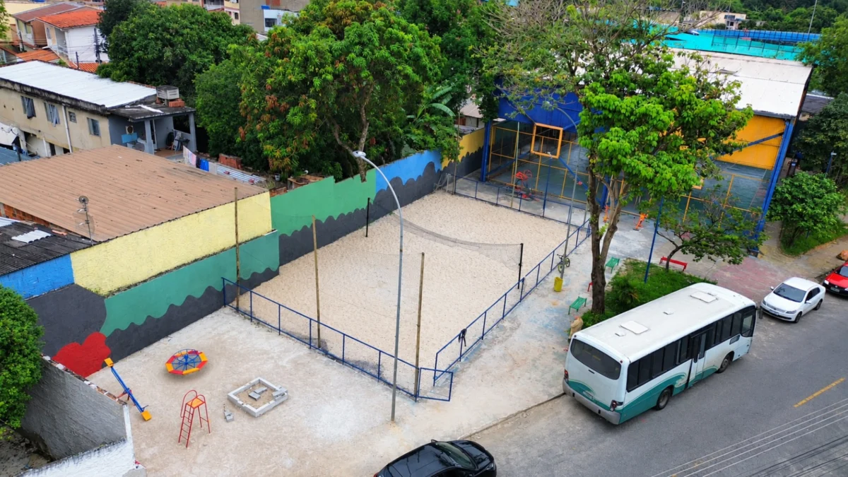 Prefeitura Volta Redonda entrega à população, no sábado (24), nova Quadra de Areia Multiuso Edu Nunes, no bairro Vila Americana