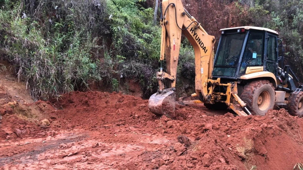 Secretaria de Desenvolvimento Rural atua na conservação de estradas vicinais de Barra Mansa