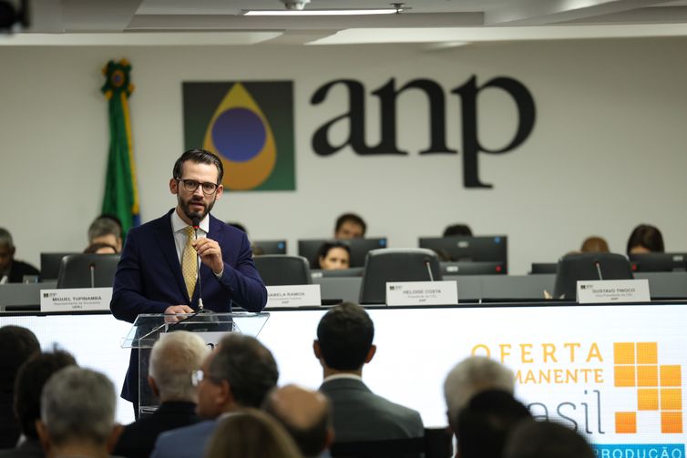 Rio de Janeiro (RJ), 07/10/2026 – O secretário nacional de petróleo, gás natural e biocombustíveis do Ministério de Minas e Energia (MME), Renato Dutra fala durante sessão pública do 4º Ciclo da Oferta Permanente de Partilha da Produção (OPP4), sede da Agência Nacional do Petróleo, Gás Natural e Biocombustíveis (ANP), no centro do Rio de Janeiro. Foto: Tomaz Silva/Agência Brasil