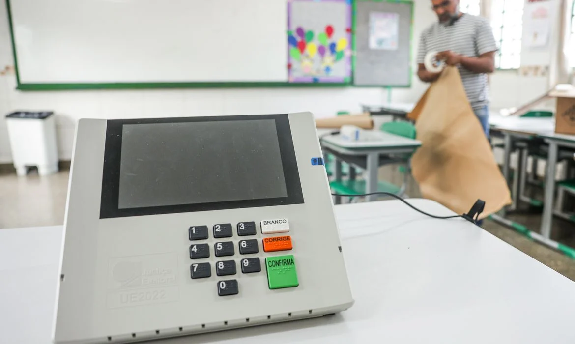 TRE-SP substitui 52 urnas que apresentaram problemas no estado